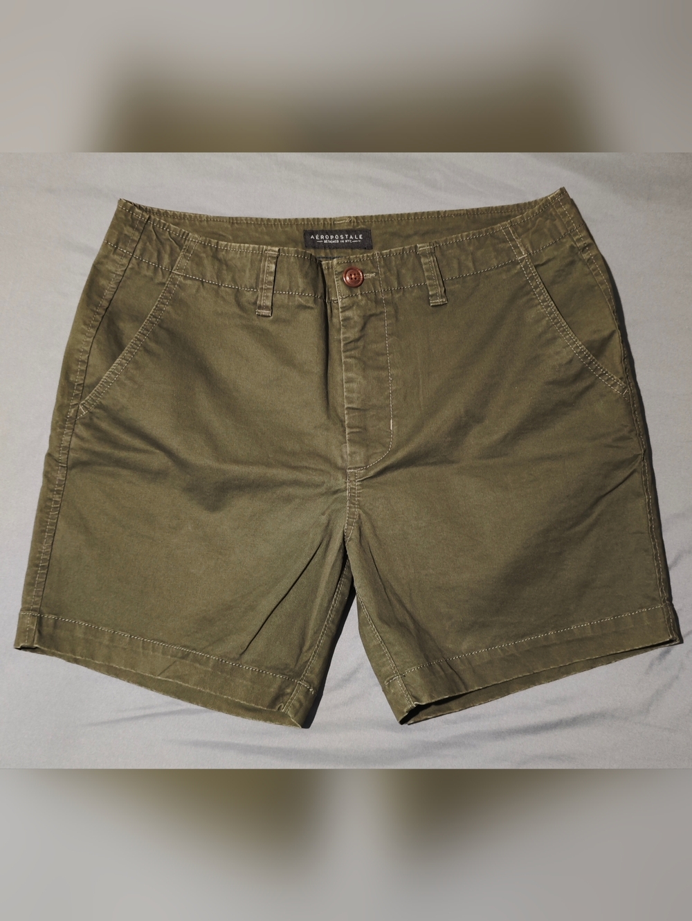 NWOT Aeropostale Men’s Flat-Front Casual Shorts Military Green Size 34